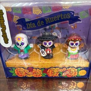 Fisher-Price Colorful Día de Muertos Figures